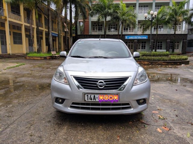 Cần bán xe Nissan Sunny năm 2015, màu bạc số sàn, giá tốt