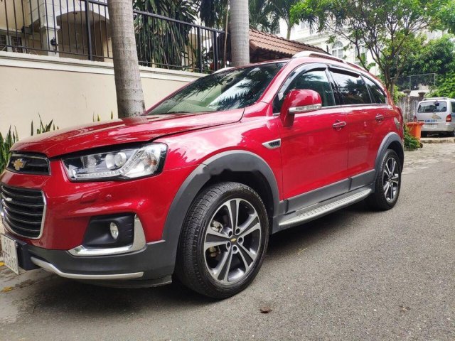 Cần bán xe Chevrolet Captiva Revv đời 2016, màu đỏ