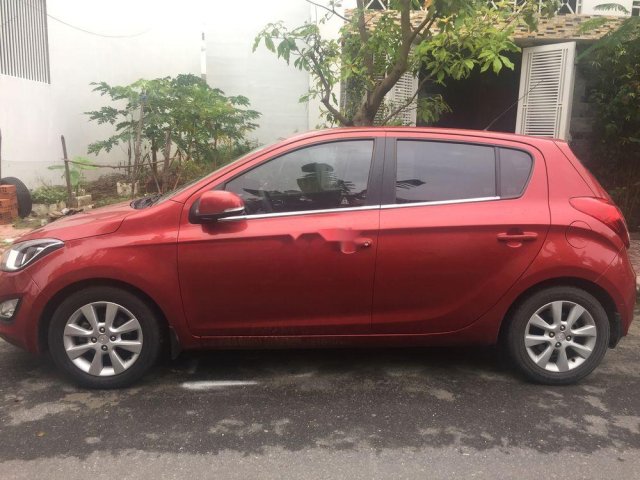 Bán Hyundai i20 sản xuất năm 2013, đăng ký cuối 2013, màu đỏ, nhập khẩu, 350 triệu0