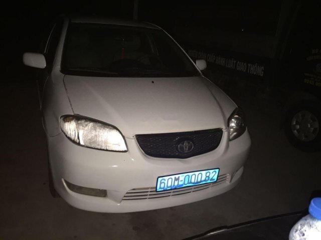 Cần bán lại xe Toyota Vios 1.5 sản xuất năm 2005, màu trắng0