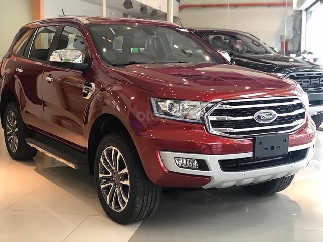 Bán xe Ford Everest Titanium đời 2019, màu đỏ, nhập khẩu, mới 100%