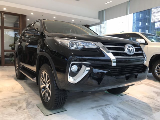 Đại lý Toyota Thái Hòa, bán Toyota Fortuner giá từ 912 triệu, LH 0975 882 1690