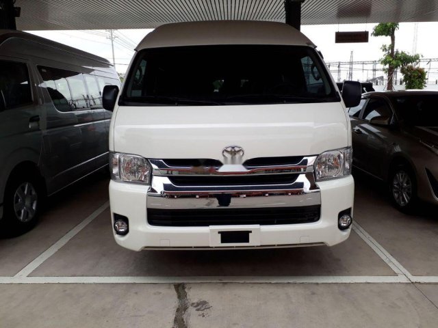 Bán Toyota Hiace đời 2019, màu trắng, nhập khẩu, 949tr