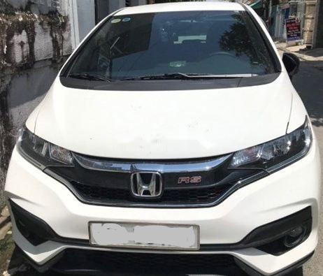 Bán xe Honda Jazz RS sản xuất năm 2019, màu trắng, 595 triệu