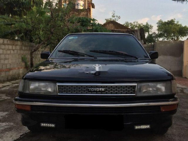 Bán xe Toyota Corolla đời 1992, màu đen0