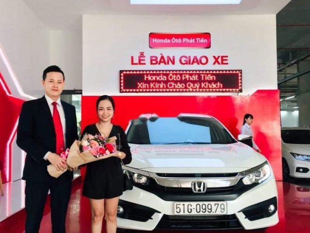 Bán xe cũ Honda Civic năm sản xuất 2018, màu trắng