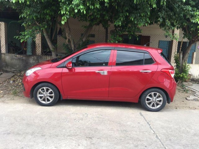 Chính chủ bán xe Hyundai Grand i10 1.0MT 2015, màu đỏ, nhập khẩu