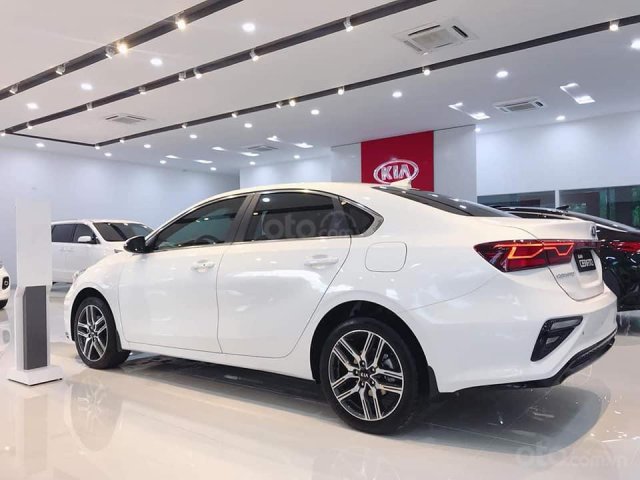 Kia giá tốt bán xe Cerato Hàn giá Việt, hỗ trợ nợ 8 năm0