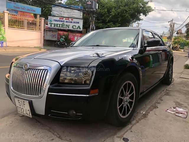 Bán Chrysler 300C 2.7 2006, màu đen, nhập khẩu số tự động, 500 triệu