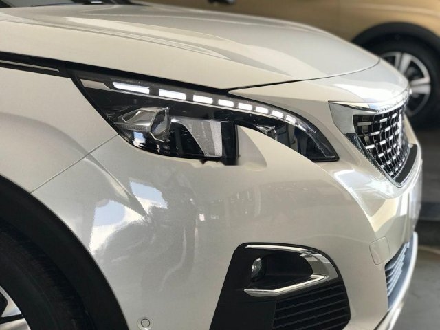 Bán Peugeot 3008 đời 2019, màu trắng