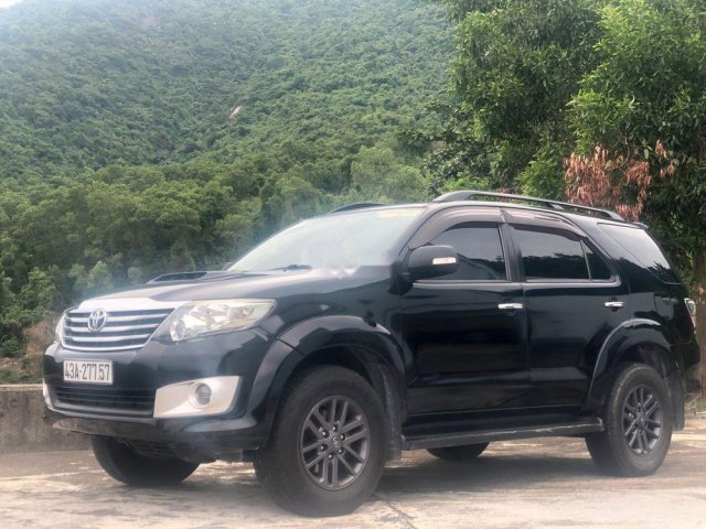 Bán xe cũ Toyota Fortuner sản xuất 2013, màu đen0