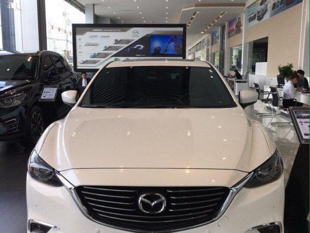 Bán xe Mazda 6 sản xuất năm 2019, màu trắng