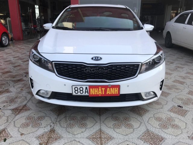 Bán xe Kia Cerato 1.6AT sản xuất 2016, màu trắng0