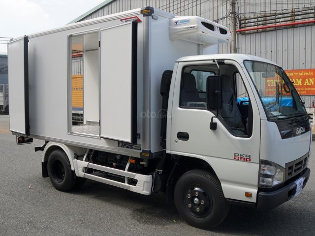 Isuzu đông lạnh 1T5 thùng 3m5 âm 20 độ giá tốt vay cao 80=>85%