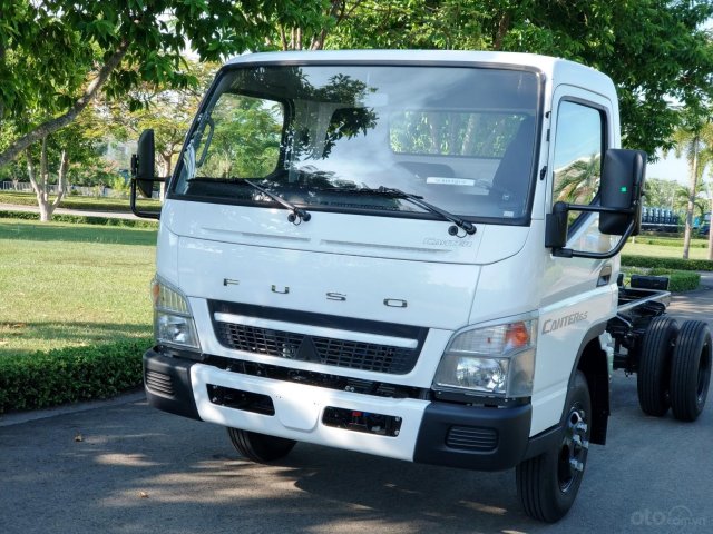 Xe tải Mitsubishi Fuso Canter 6.5 - 3,49 tấn mới