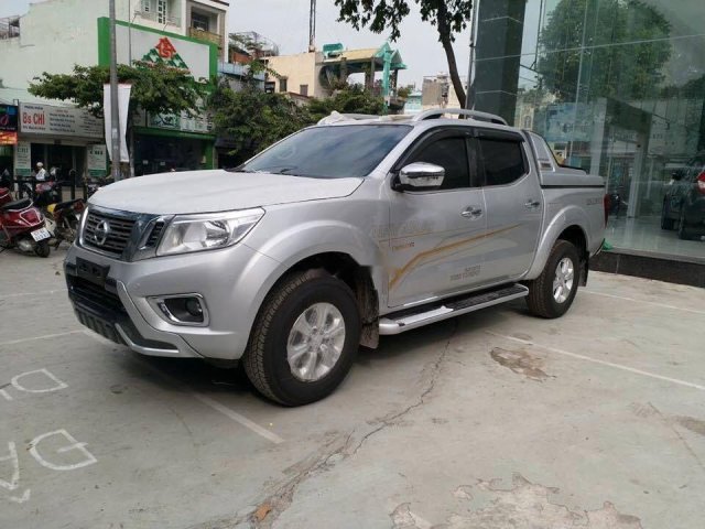 Cần bán Nissan Navara 2019, màu bạc, xe nhập