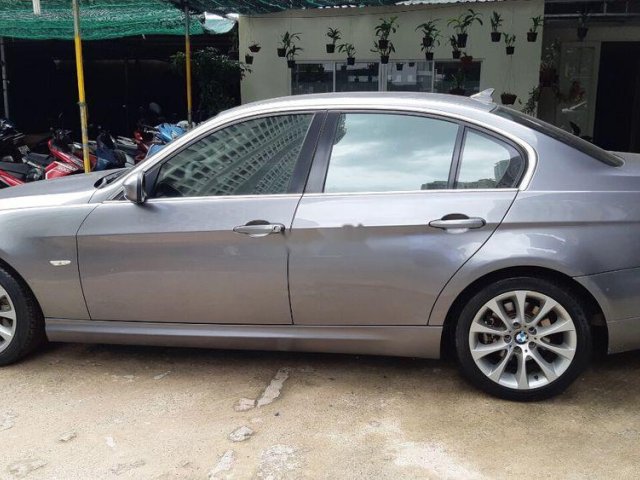 Bán lại BMW 320i đời 2009, xe nhập như mới0