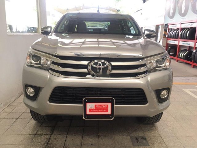 Bán xe Toyota Hilux 2.8 AT đời 2016, màu bạc, xe nhập, giá tốt