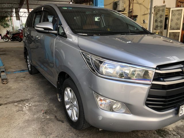 Bán xe Toyota Innova E năm sản xuất 2016, màu bạc, giá chỉ 630 triệu0