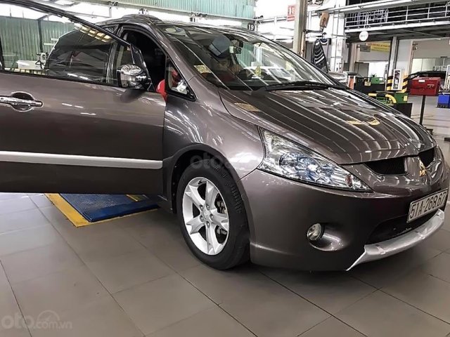 Bán ô tô Mitsubishi Grandis 2.4 AT sản xuất năm 2011 xe gia đình, giá chỉ 620 triệu