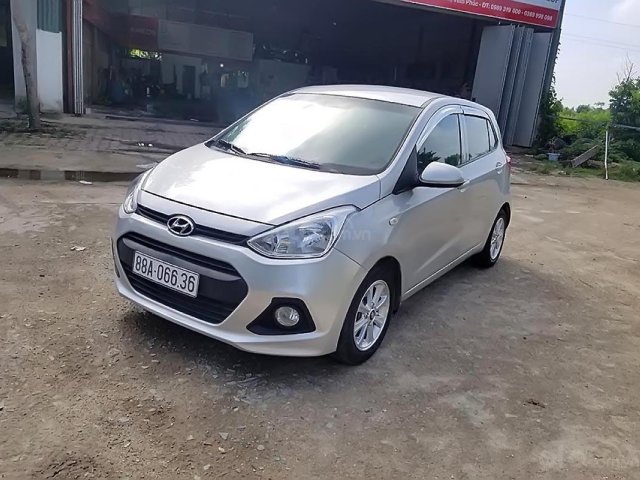 Chính chủ bán Hyundai Grand i10 1.0 MT đời 2014, màu bạc, xe nhập0