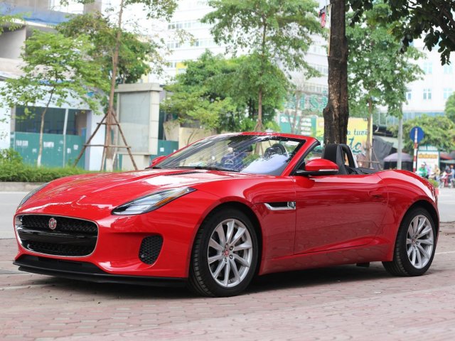 Cần bán nhanh chiếc Jaguar F Type Convertible 3.0, sản xuất 2017, màu đỏ, xe nhập khẩu0