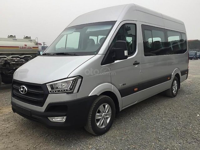 Bán Hyundai H350 2.5 MT sản xuất năm 2019, màu bạc0