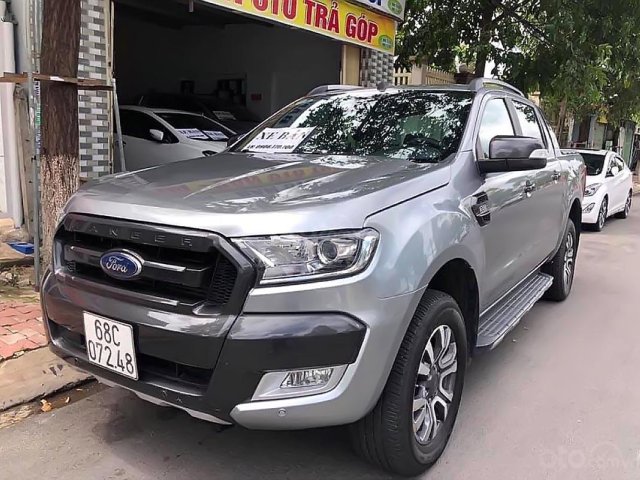 Bán xe Ford Ranger Wildtrack 3.2AT đời 2016, màu bạc, nhập khẩu 