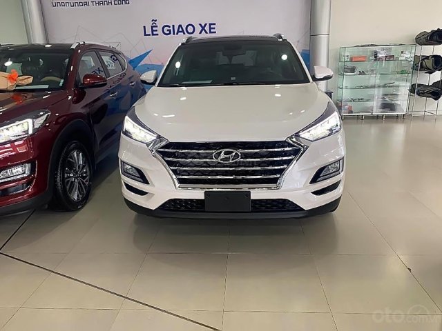 Bán Hyundai Tucson 2.0 ATH năm sản xuất 2019, màu trắng0