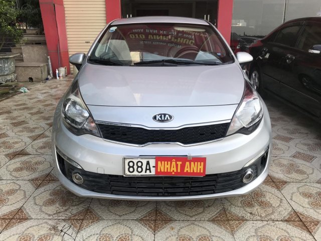 Cần bán xe Kia Rio 1.4 sản xuất năm 2015, màu bạc, nhập khẩu nguyên chiếc