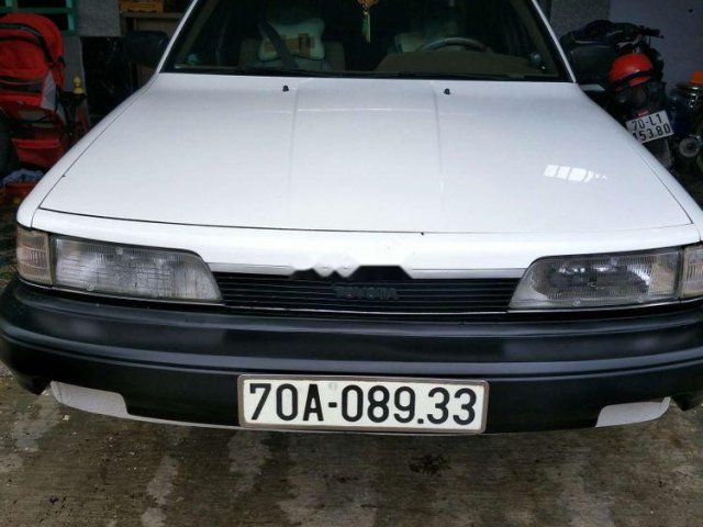 Bán lại xe Toyota Camry năm sản xuất 1987, màu trắng, xe nhập0