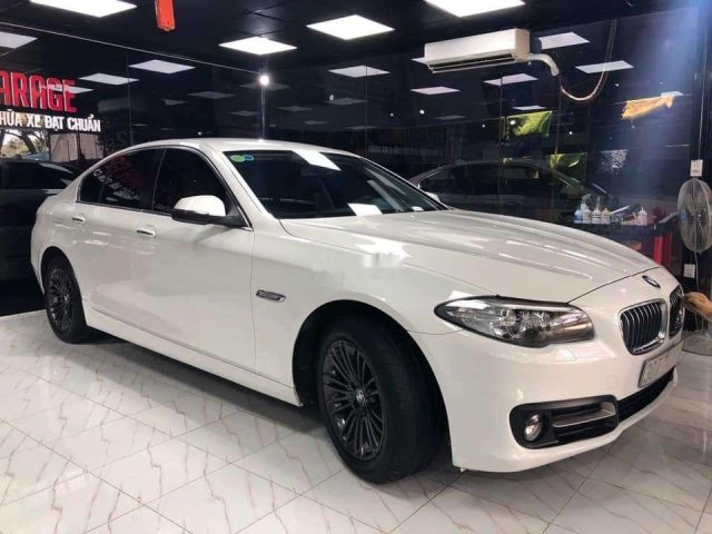 Bán BMW 5 Series 520i năm sản xuất 2015, màu trắng