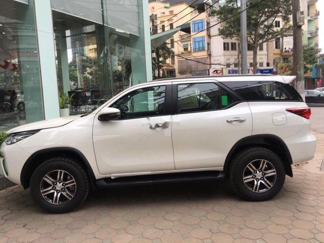 Bán Toyota Fortuner 2019, màu trắng, giá tốt0