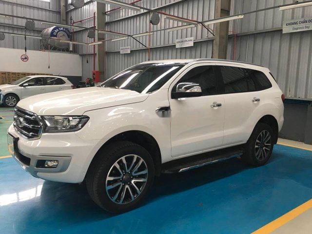 Bán Ford Everest năm sản xuất 2019, màu trắng, nhập khẩu, giá 979tr0