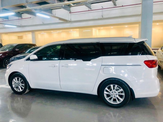 Bán xe Kia Sedona đời 2019, màu trắng, nhập khẩu