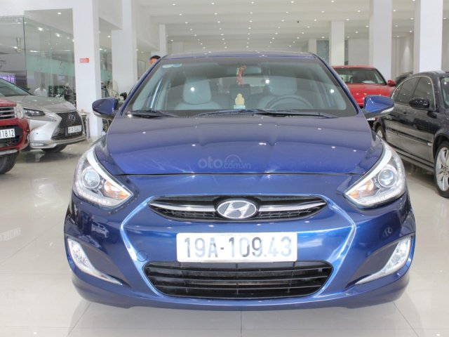 Cần bán Hyundai Accent năm sản xuất 2015, màu xanh lam, xe nhập, giá cạnh tranh0