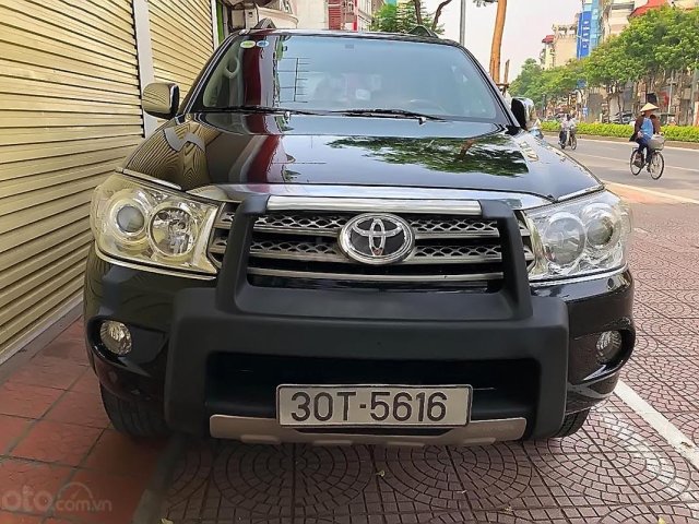 Cần bán Toyota Fortuner 2.7 4WD sản xuất 2009, màu đen 