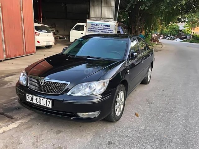 Cần bán Toyota Camry 2.4G sản xuất 2005, màu đen, 350 triệu