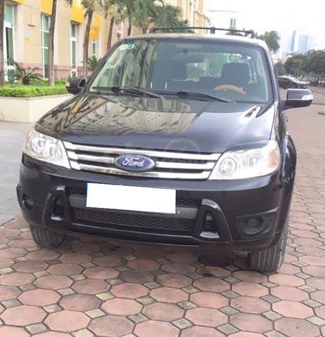 Cần bán xe Ford Escape sản xuất 2009, màu đen, xe nhập, 355tr0