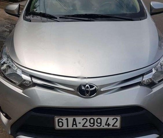 Cần bán xe cũ Toyota Vios 2016, màu bạc