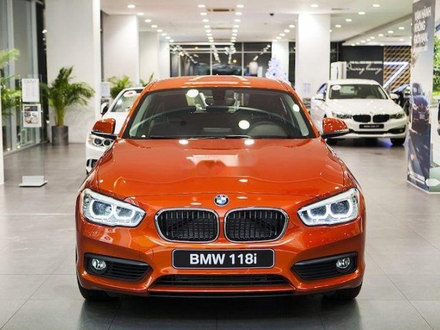 Cần bán xe BMW 118i đời 2019, nhập khẩu