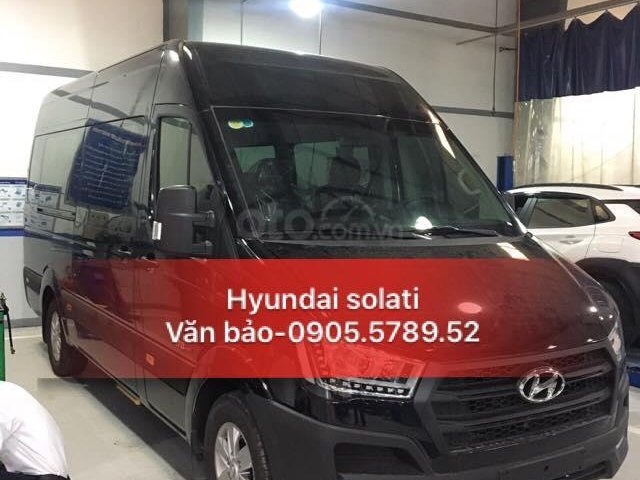 Bán Hyundai Solati màu đen giao ngay, LH Văn Bảo, 0905 5789 52