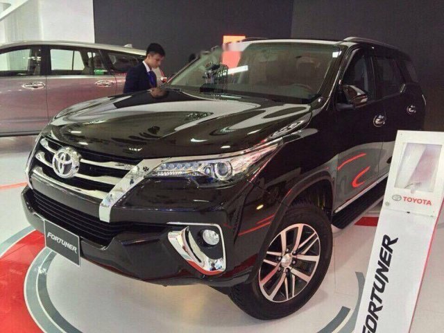 Bán Toyota Fortuner đời 2019, giá 981tr