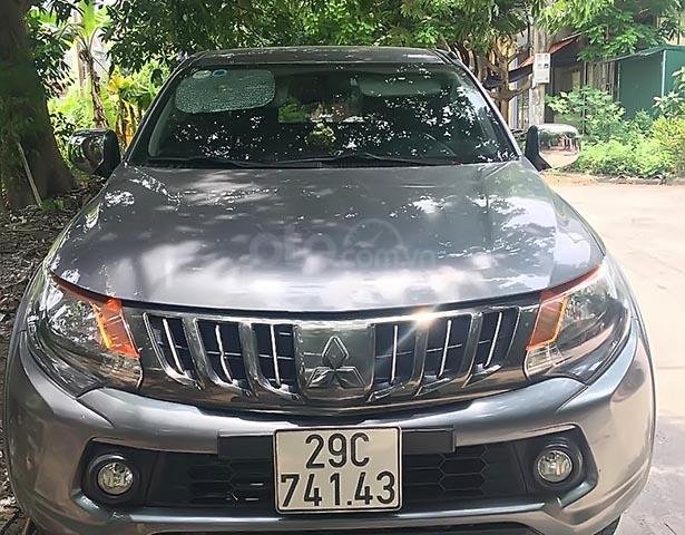 Bán Mitsubishi Triton 4x2AT đời 2016, màu xám, nhập khẩu0