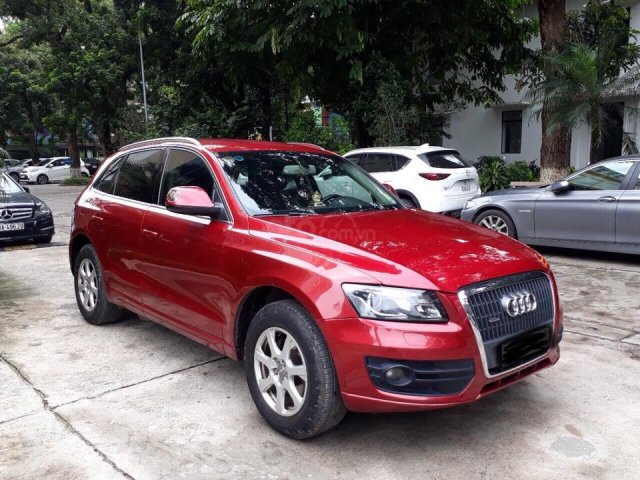 Bán Audi Q5 2.0 AT đời 2011, màu đỏ