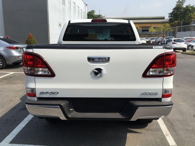 Bán Mazda BT 50 năm 2019, màu trắng, nhập khẩu nguyên chiếc, 620tr0