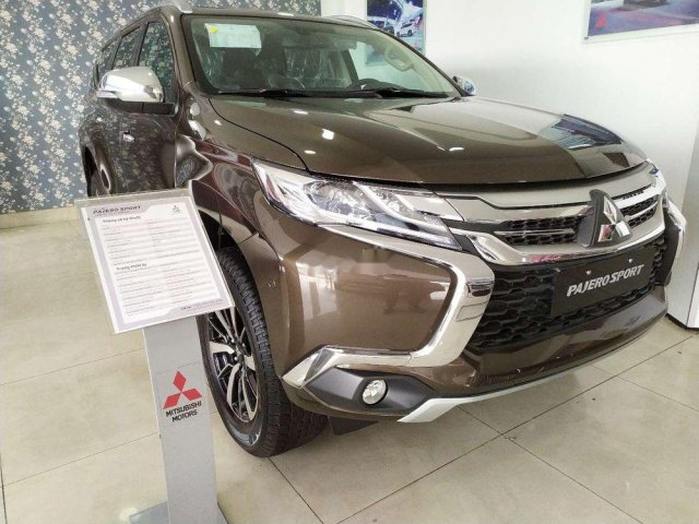 Bán xe Mitsubishi Pajero năm sản xuất 2019, màu nâu, xe nhập