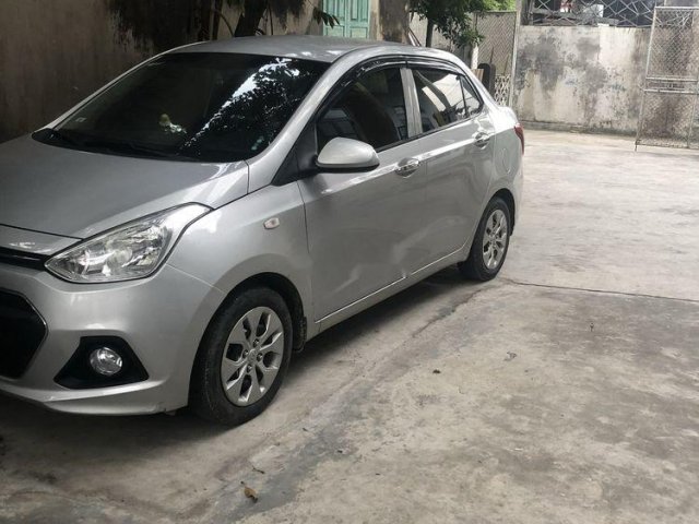 Bán ô tô Hyundai Grand i10 MT 2015, màu bạc, nhập khẩu 0