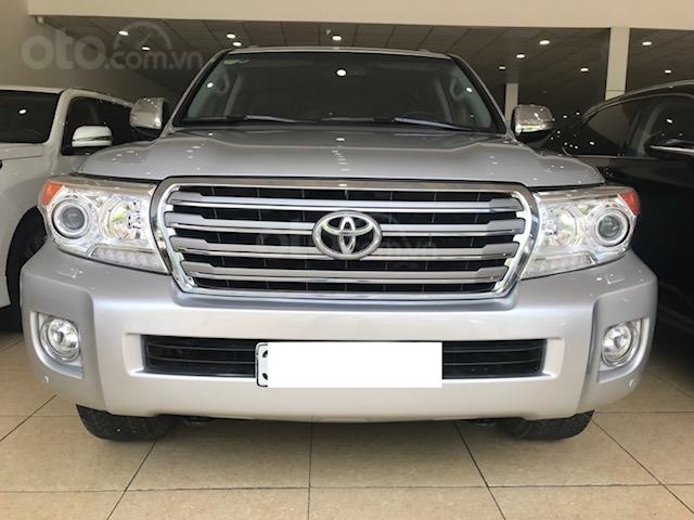 Bán Toyota Land Cruiser VX sản xuất năm 2015, màu bạc, xe nhập Nhật, rất mới0