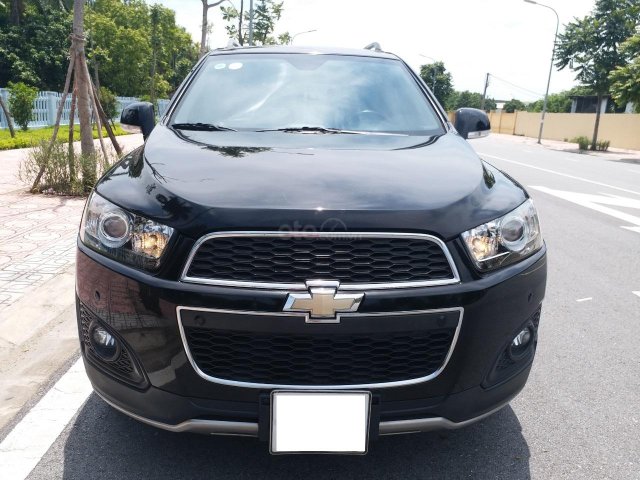 Bán Chevrolet Captiva 2.4 LTZ màu đen, sản xuất 2014, đăng ký 2015, tên tư nhân